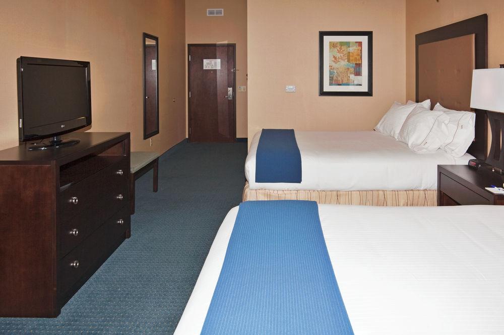 Holiday Inn Express & Suites Detroit - Novi By Ihg מראה חיצוני תמונה