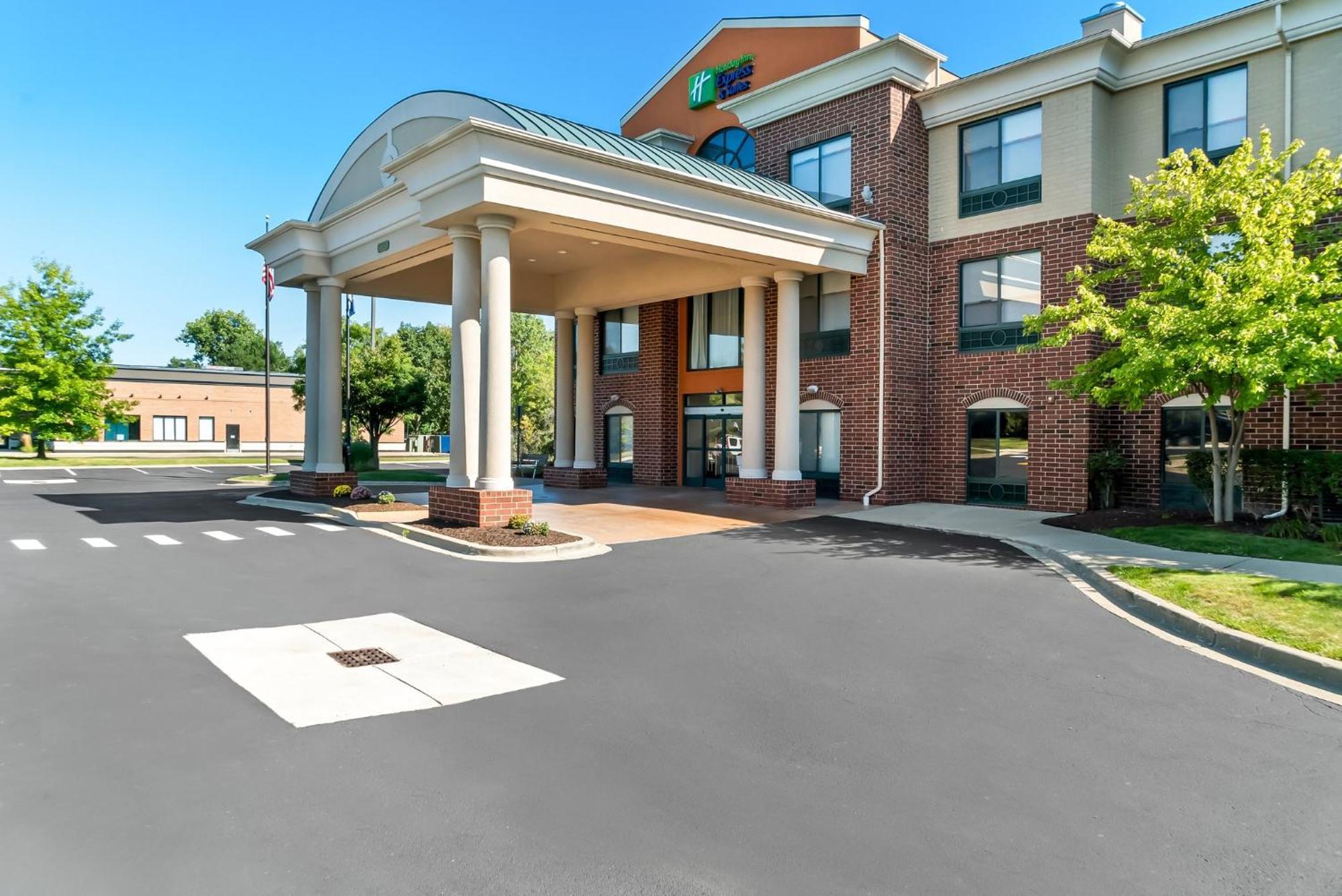 Holiday Inn Express & Suites Detroit - Novi By Ihg מראה חיצוני תמונה