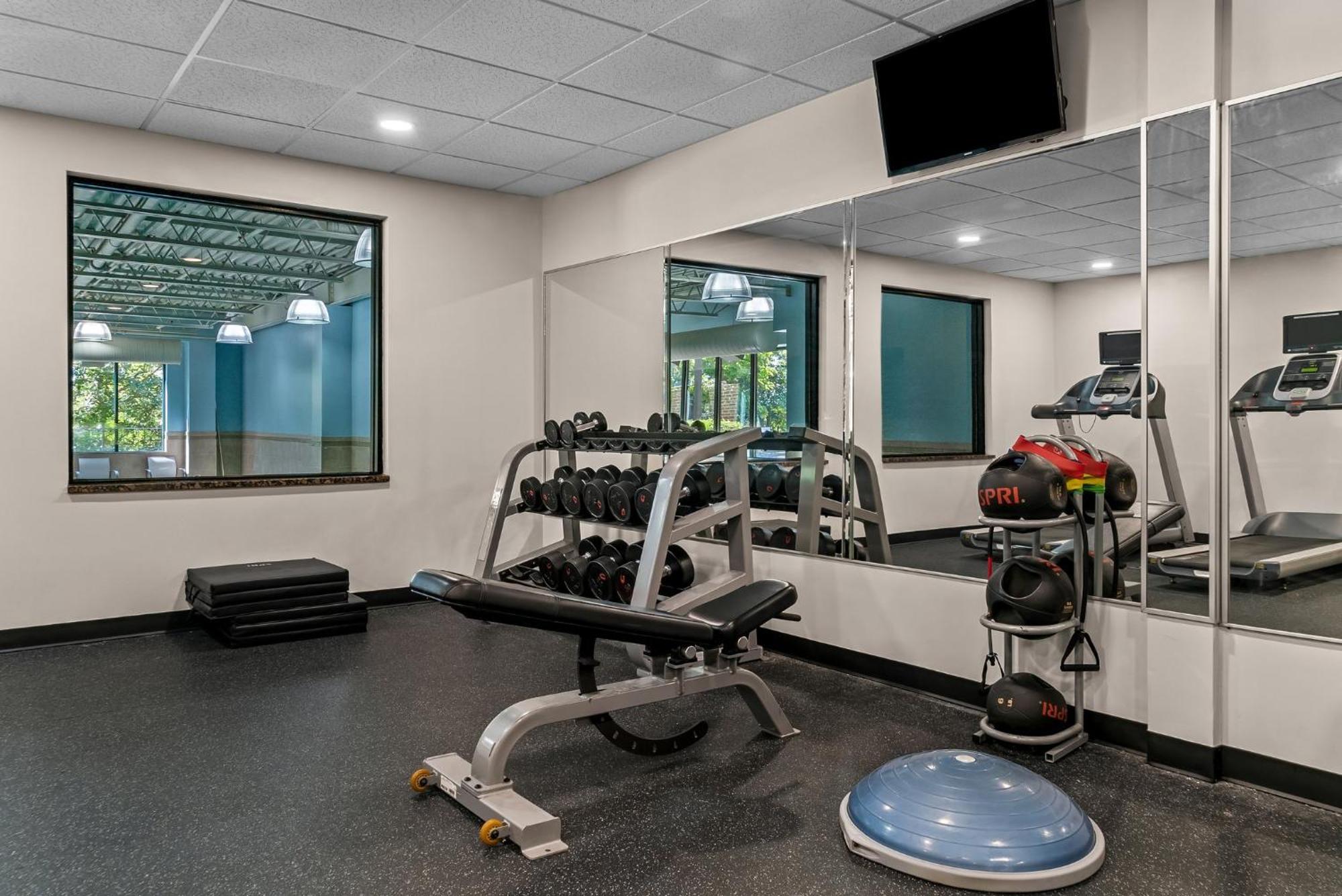 Holiday Inn Express & Suites Detroit - Novi By Ihg מראה חיצוני תמונה