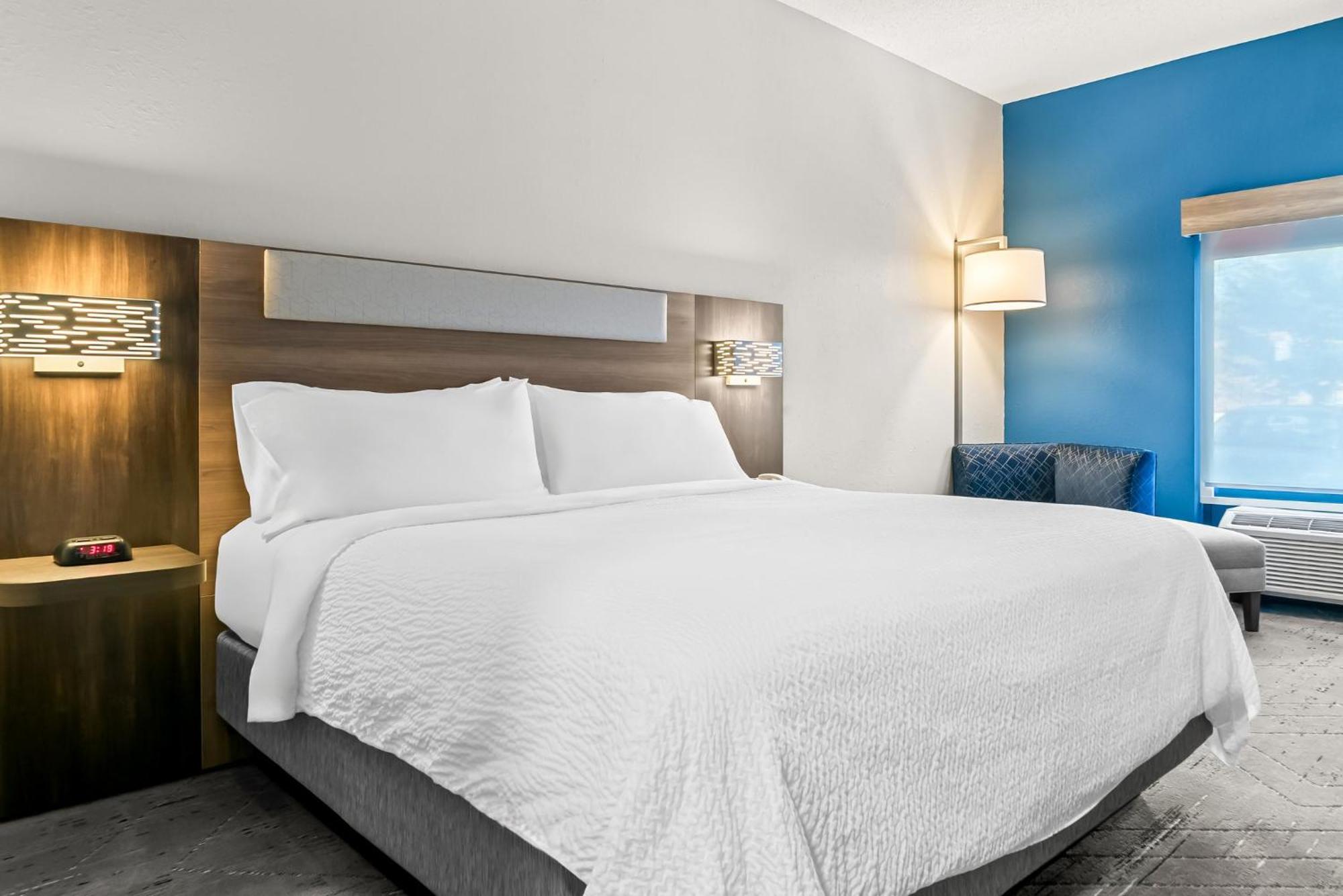 Holiday Inn Express & Suites Detroit - Novi By Ihg מראה חיצוני תמונה