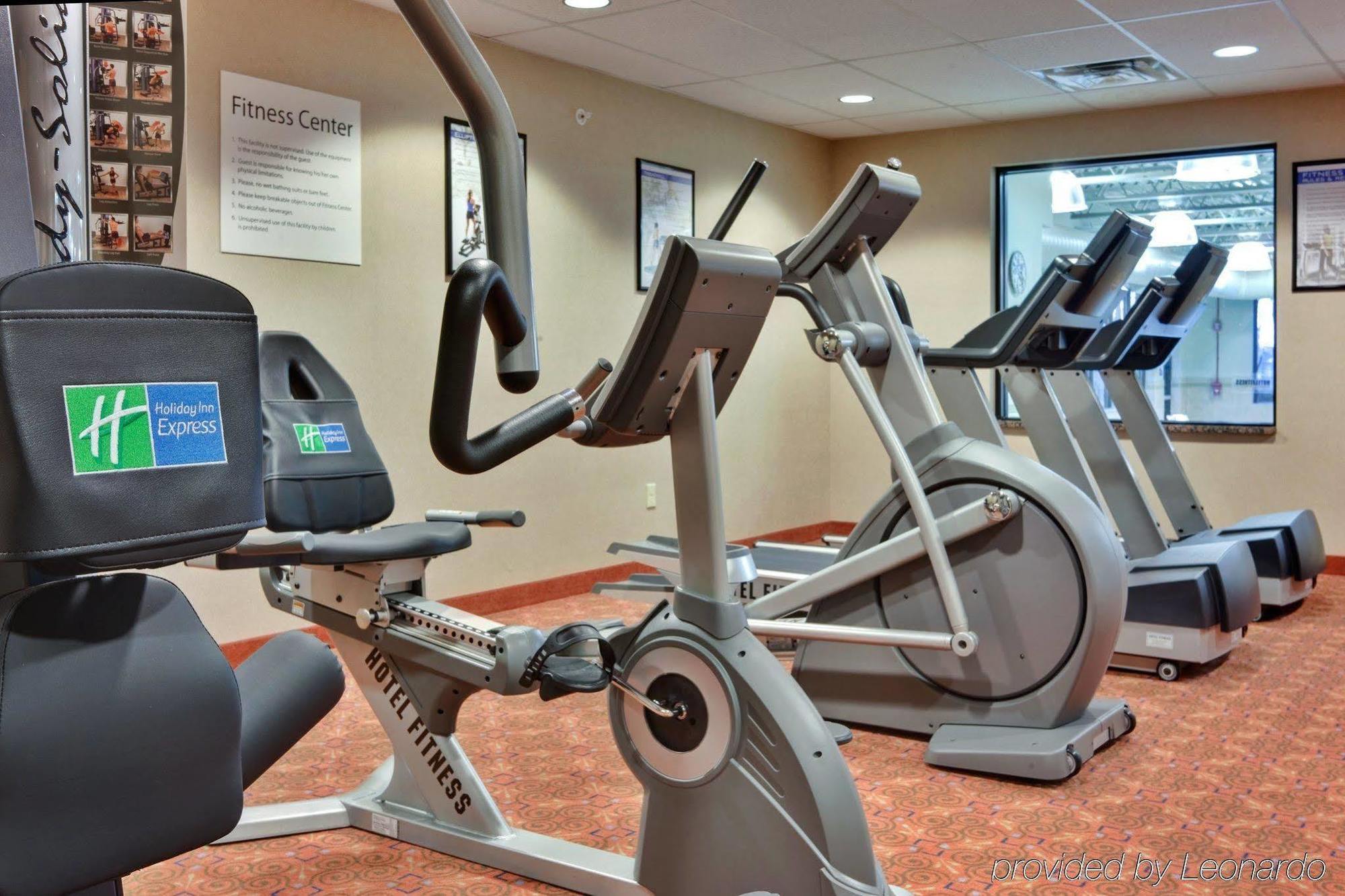 Holiday Inn Express & Suites Detroit - Novi By Ihg מראה חיצוני תמונה